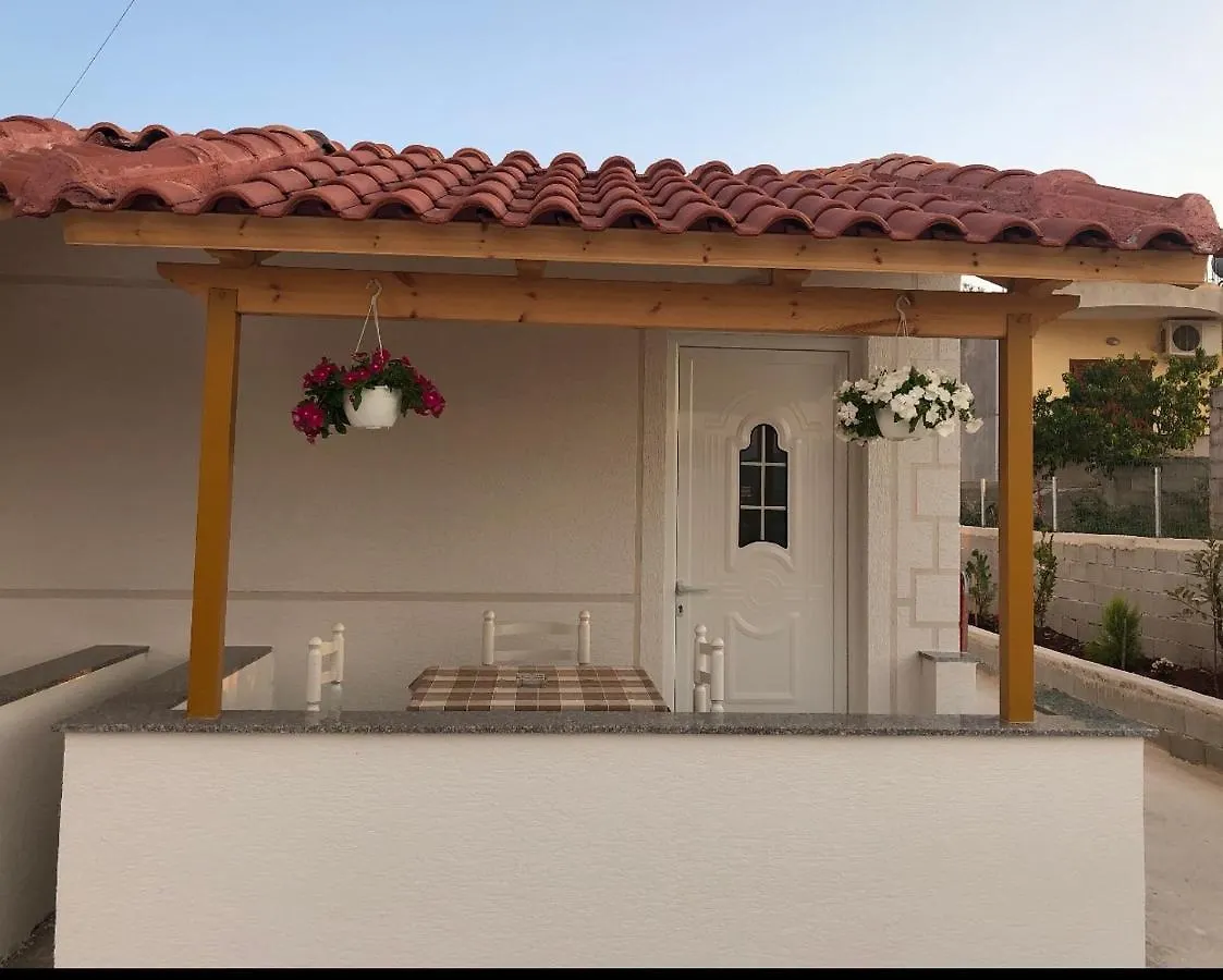 Guesthouse Siars Ksamil 0*,  Albánia